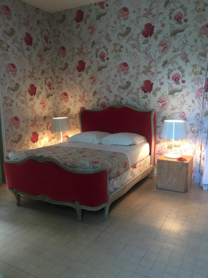Bed and Breakfast Damechouette Pujols  Esterno foto