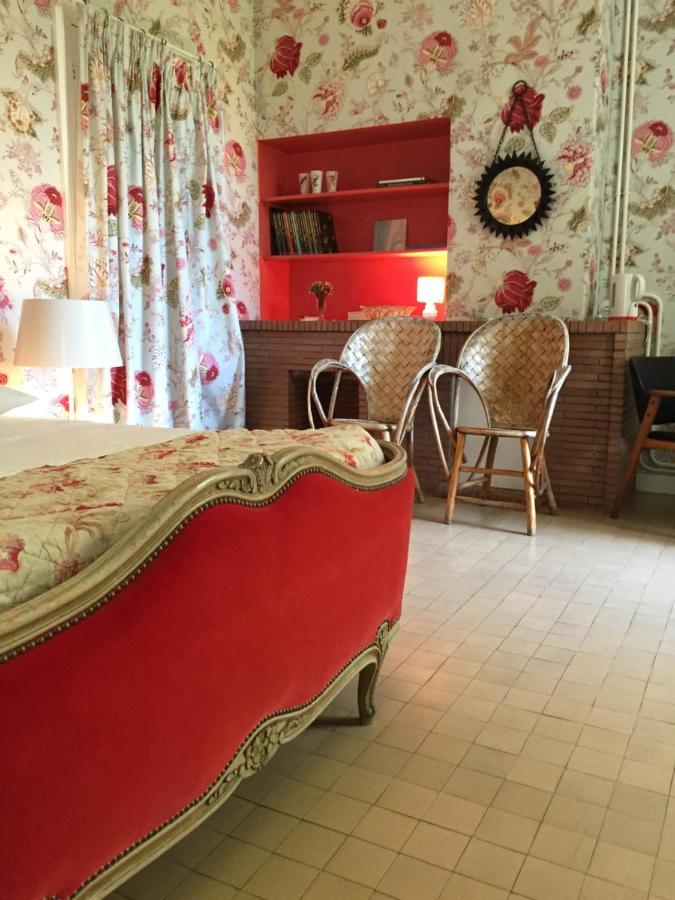 Bed and Breakfast Damechouette Pujols  Esterno foto